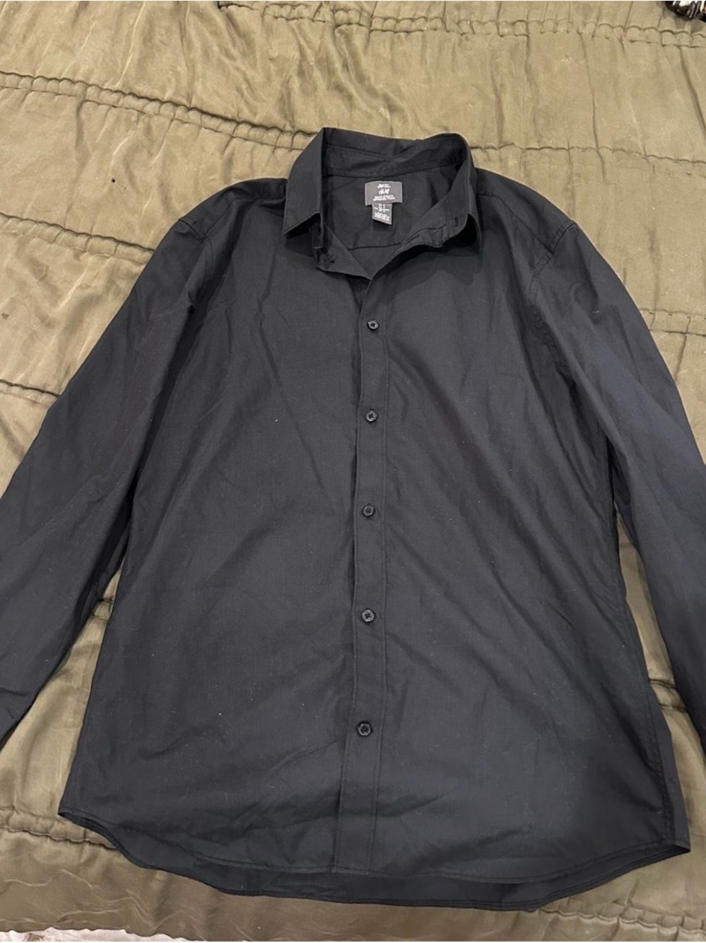 H&M Black Men's Long-Sleeve Button-Up Dress Shirt